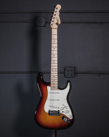 B-Stock Instruments - S-500 - 3-Tone Sunburst - RW