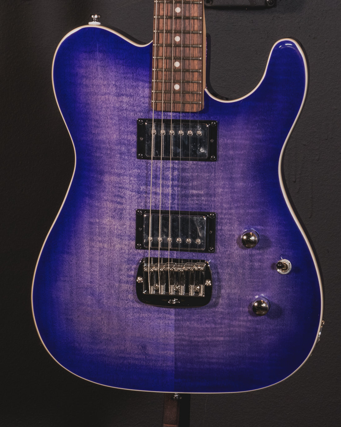 B-Stock Instruments - Tribute ASAT Deluxe Carved Top - Blue Burst - RW