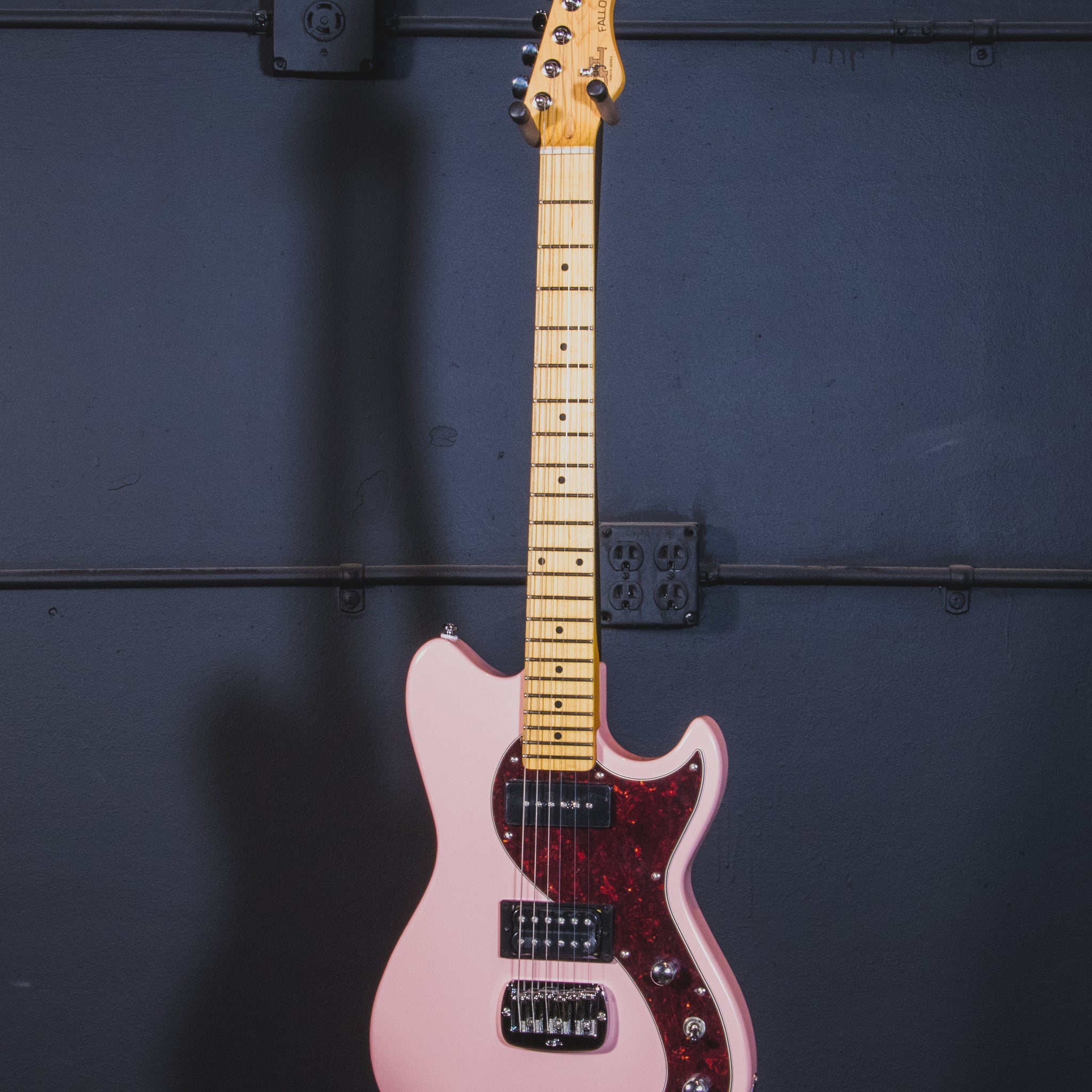 B-Stock Instruments - Tribute Fallout - Shell Pink - MP