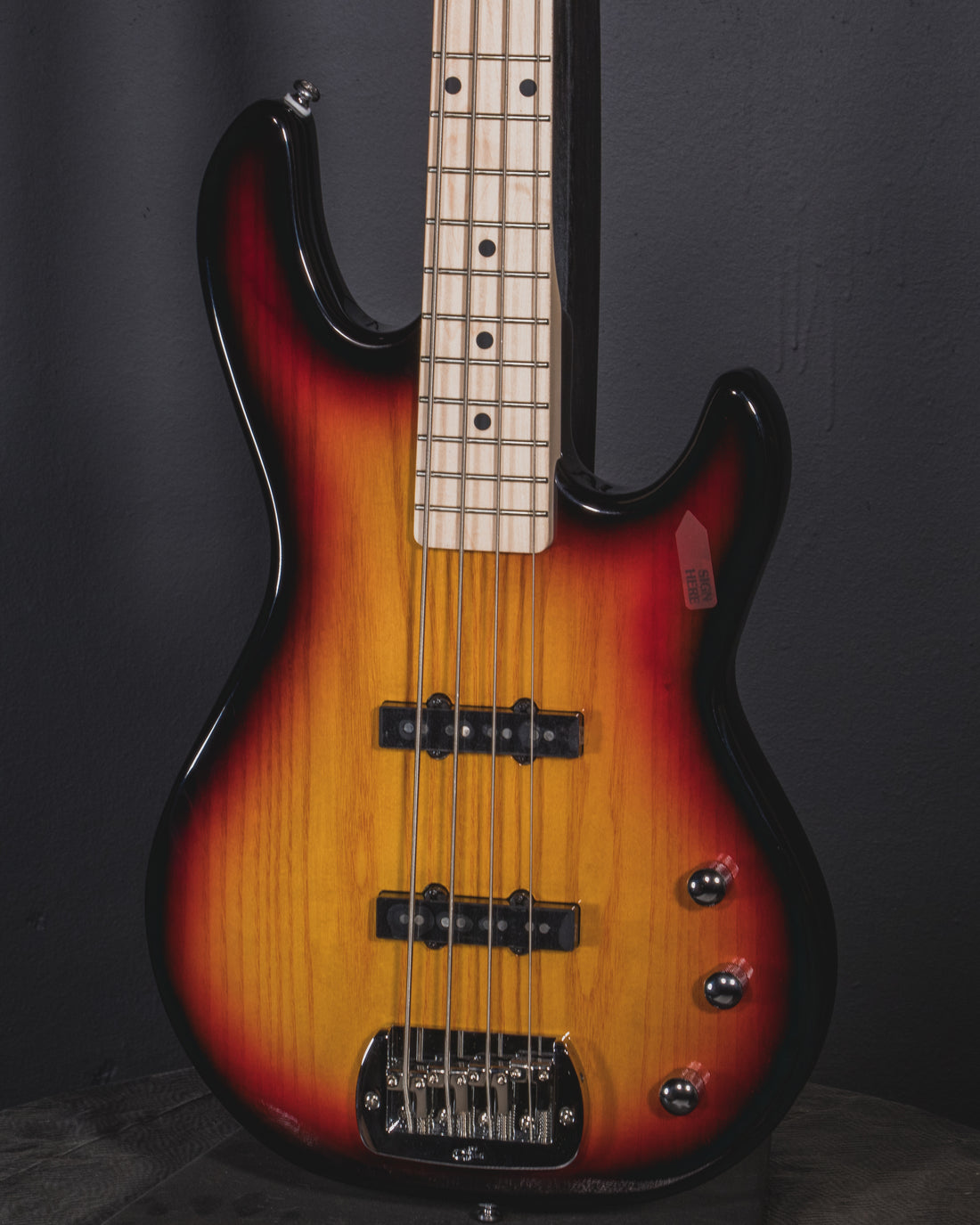 B-Stock Instruments - Tribute JB2 - 3-Tone Sunburst - MP
