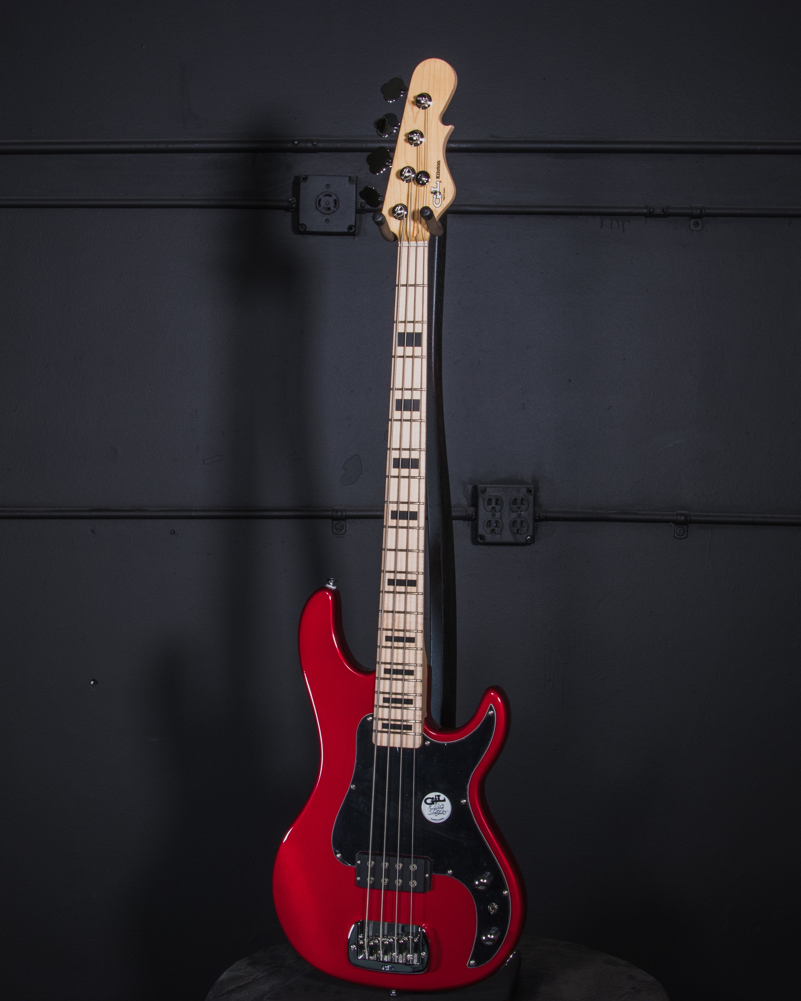 Guild Basses | Guild Guitars