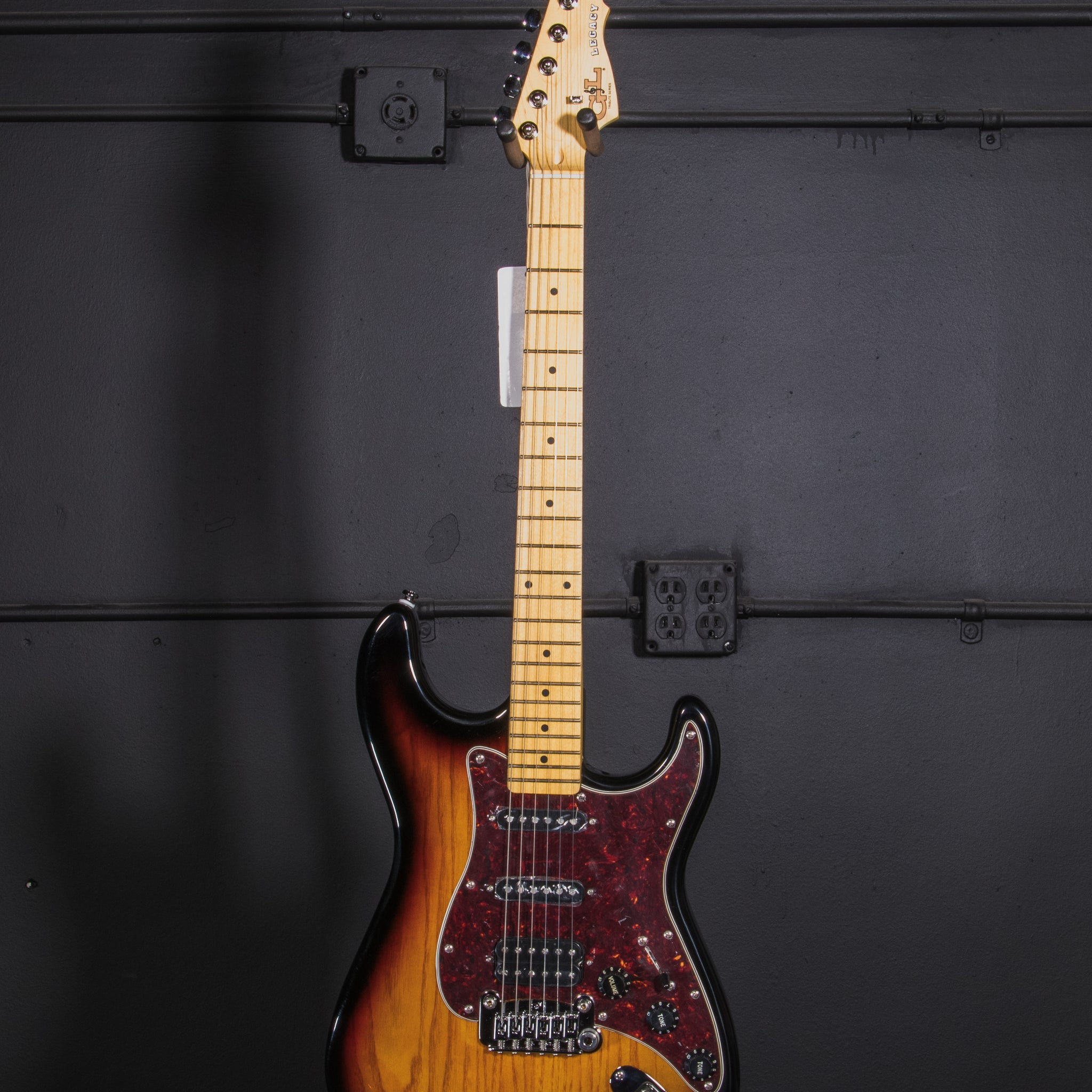 B-Stock Instruments - Tribute Legacy HSS - 3-Tone Sunburst - MP
