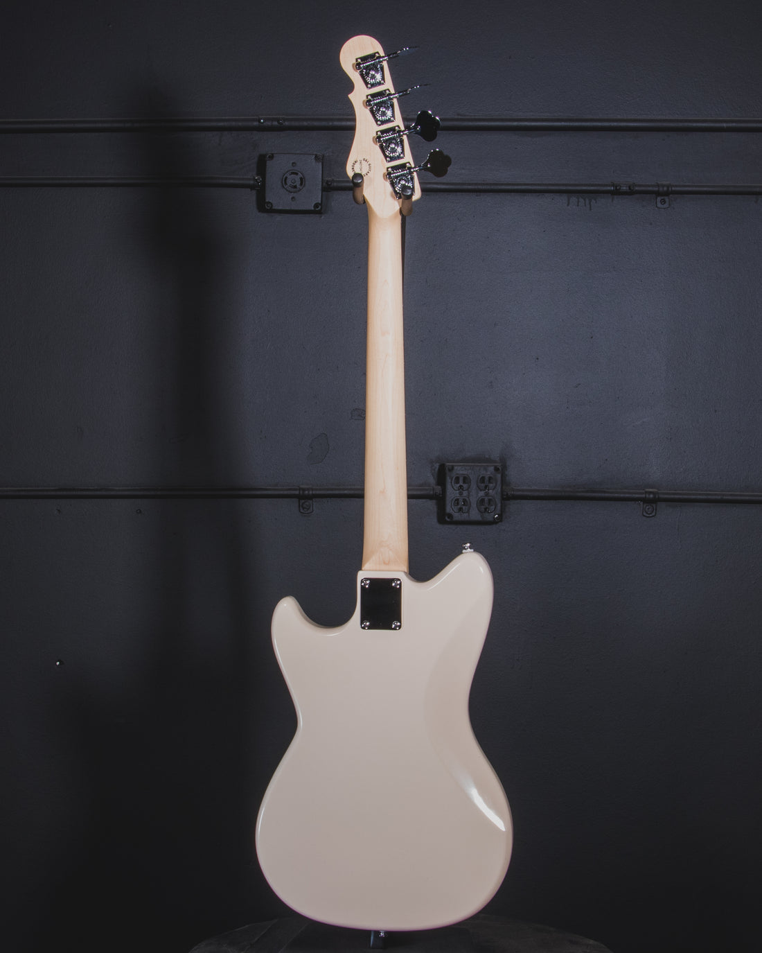B-Stock Instruments - Tribute Fallout Bass - Olympic White - RW