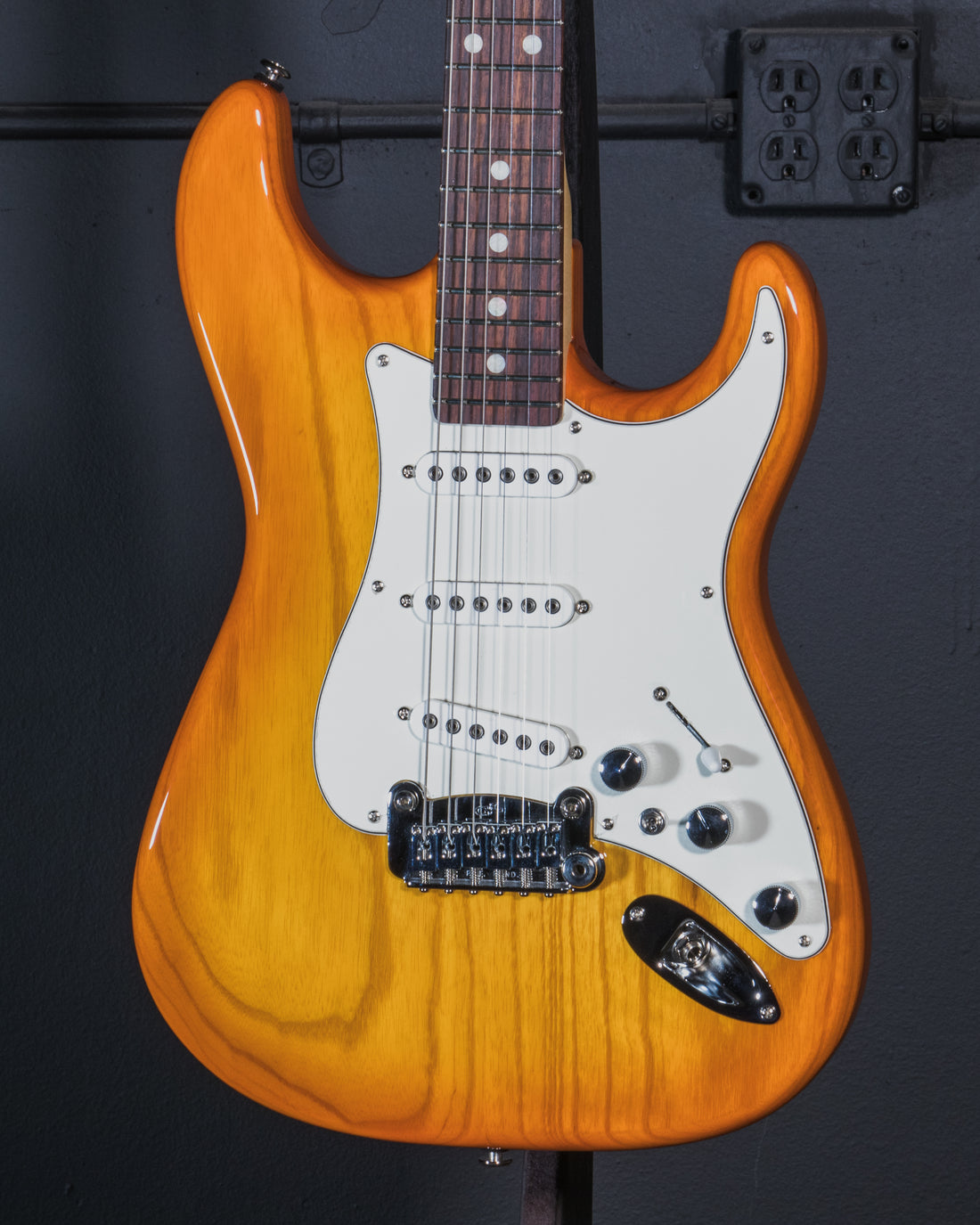 B-Stock Instruments - CLF S-500 - Honeyburst - RW